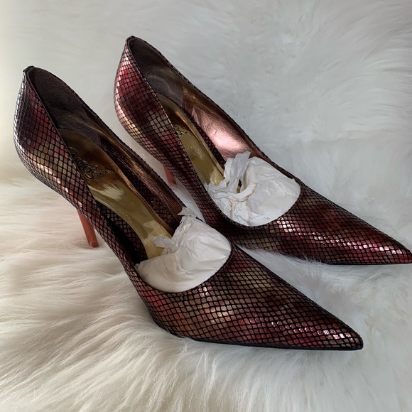 Carlos Santana "Exude" Pump - Picture 4 of 7